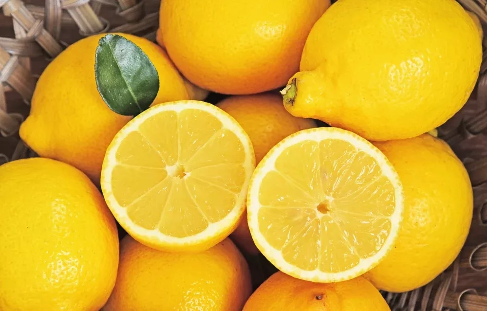 Vrai-Faux sur le citron : un super-aliment ou une fausse promesse ?