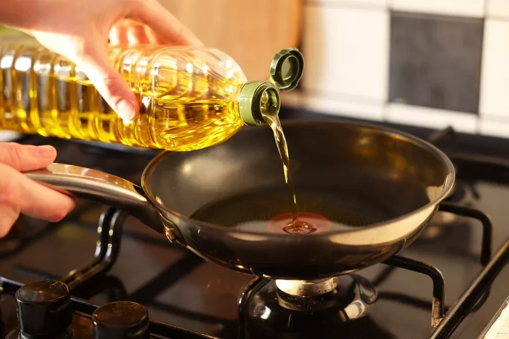 Quelle est la meilleure huile de cuisson pour la santé ? Et la pire ?