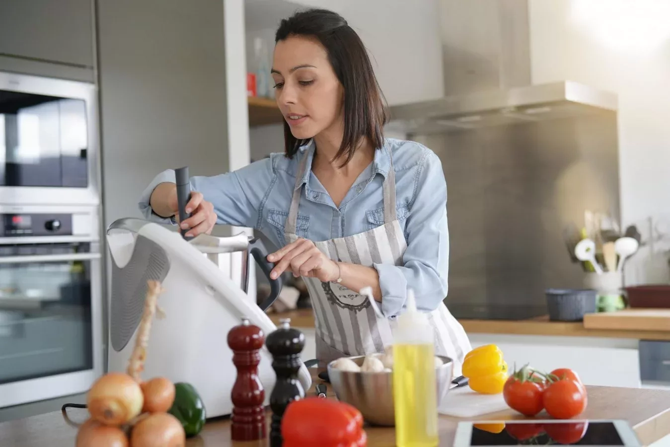 "Les robots de cuisine ? Aucun intérêt !" : le coup de gueule du chef Yves Camdeborde