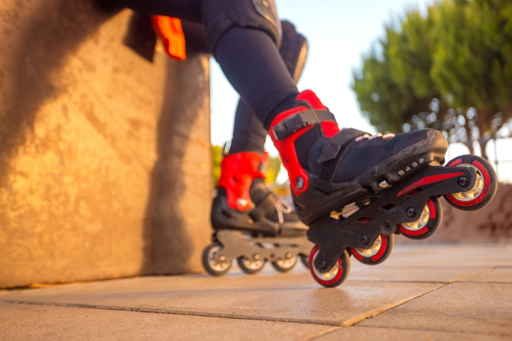 Les bienfaits du roller : une activité complète et fun