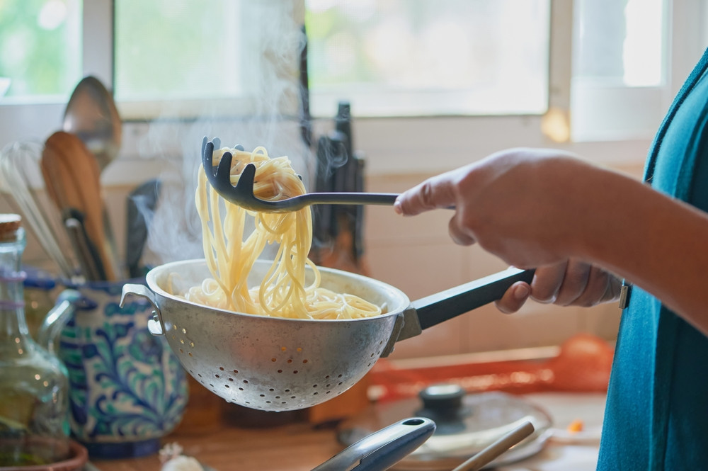 Faut-il rincer ses spaghettis : vrai ou faux ?