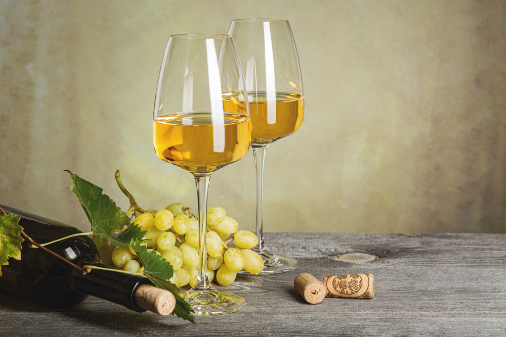 Le vin jaune : bienfaits, calories et utilisation en cuisine