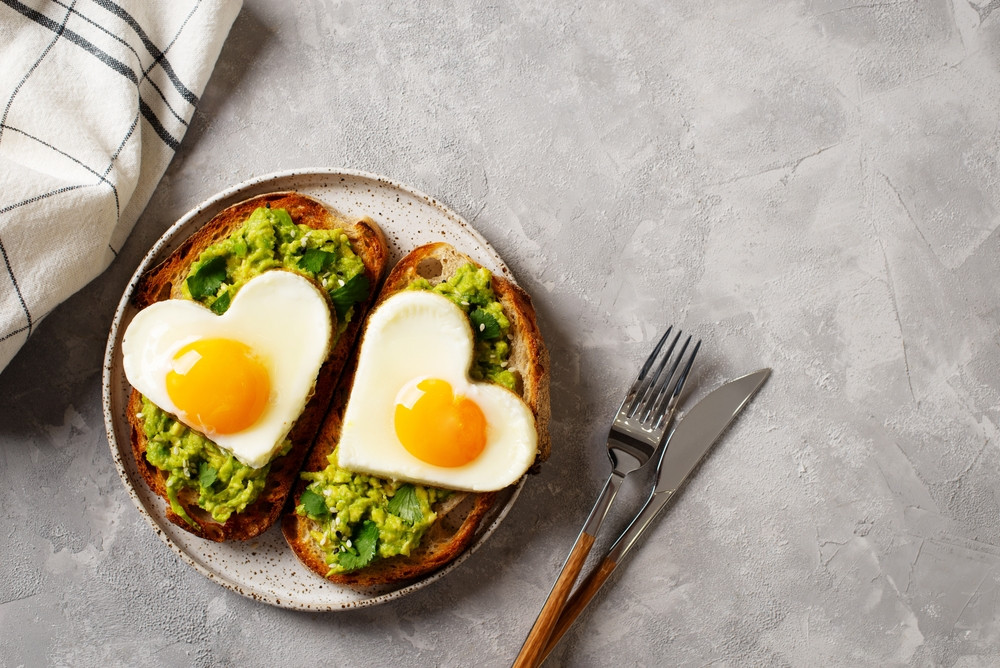 Manger salé au petit-déjeuner : l'astuce anti-fringale ?