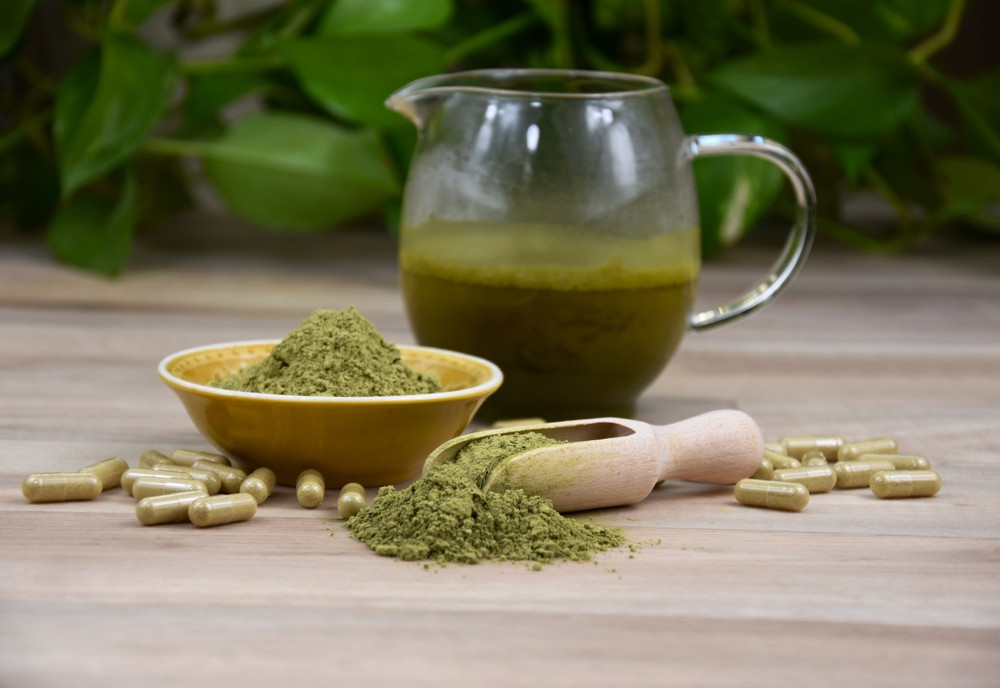 Le kratom : usages, bienfaits, risques et réglementation