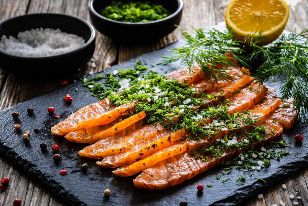 Le gravlax de saumon est-il calorique ?