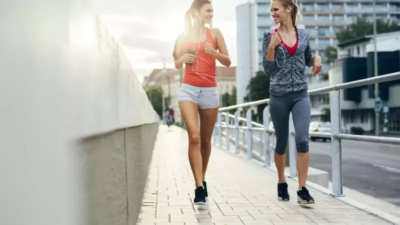 Maigrir avec la marche : votre programme jour par jour pour perdre du poids efficacement