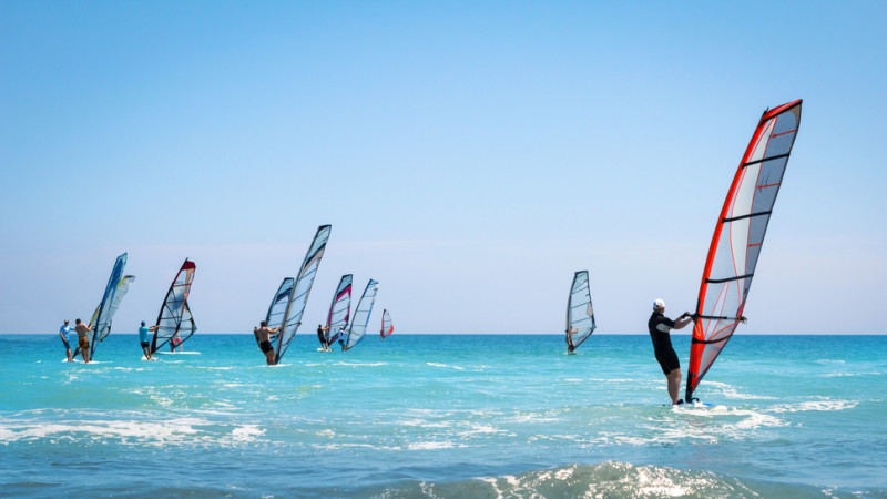 Les bienfaits du funboard : un sport de glisse original !