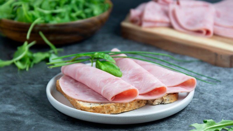 Match Jambon de porc vs Jambon de dinde : que choisir ?