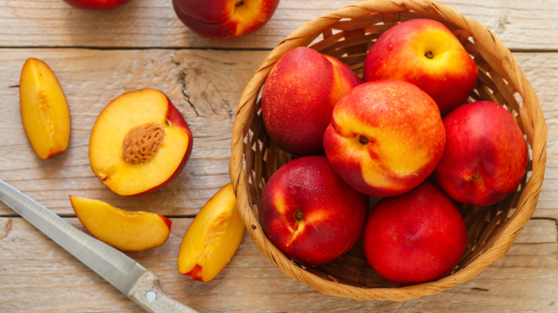 La nectarine : tous les bienfaits de ce fruit estival et savoureux