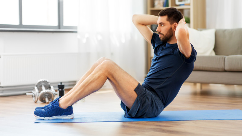 Exercice fitness : le sit-up, un incontournable pour renforcer ses abdominaux