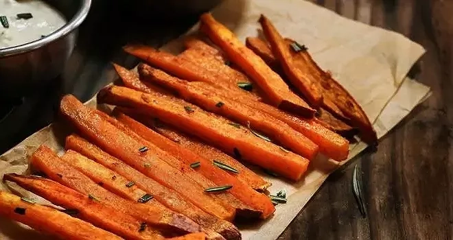 Recette de frites de patate douce légères