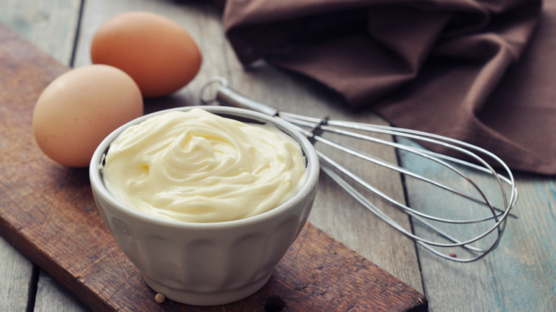 Comment monter une mayonnaise rapidement ?