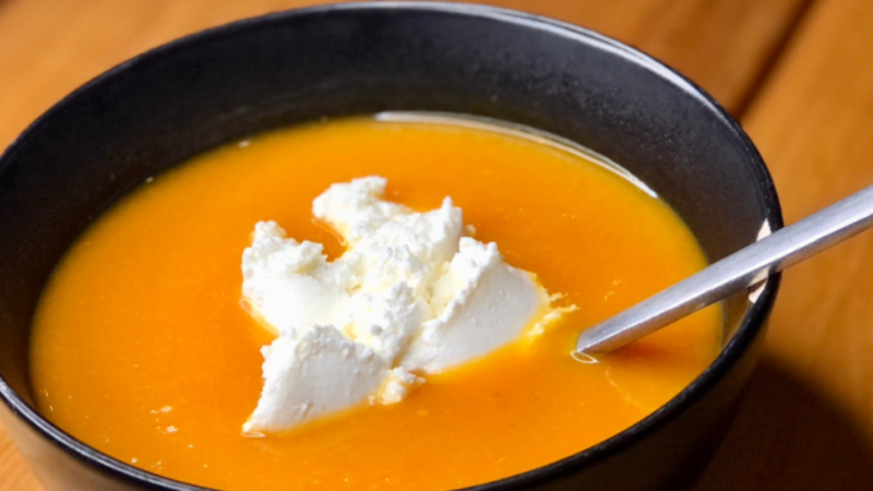 Recette de Soupe de carottes au fromage frais 