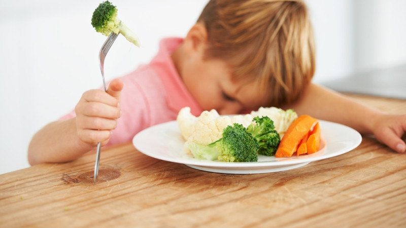 Une astuce simple pour faire manger plus de légumes à vos enfants