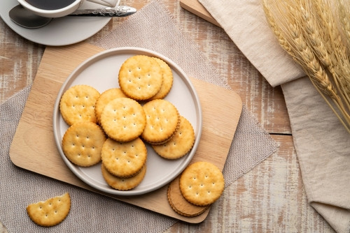 Comment faire des biscuits apéritifs légers ?