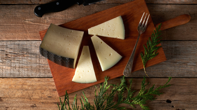 Fromage de brebis : bienfaits, calories et utilisation en cuisine