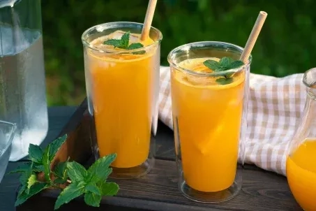 Maigrir : faut-il bannir le jus d’orange du petit-déjeuner ?