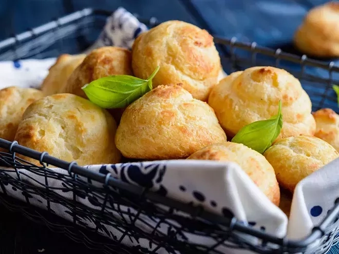 Recette de gougères légères au comté