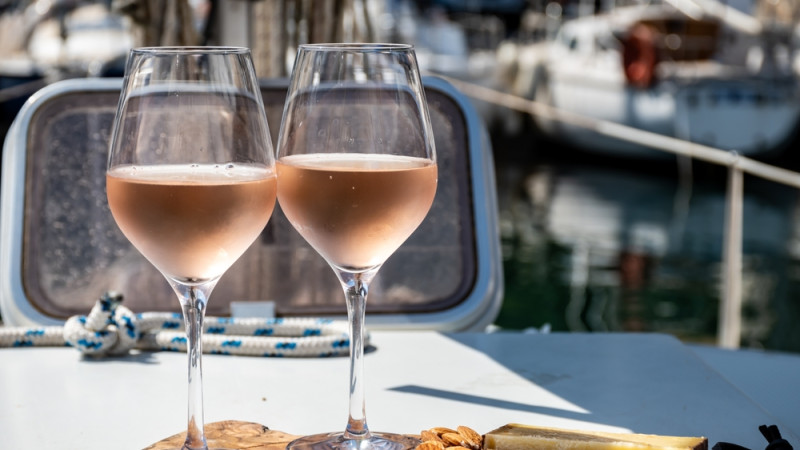 Le vin rosé est-il calorique ?