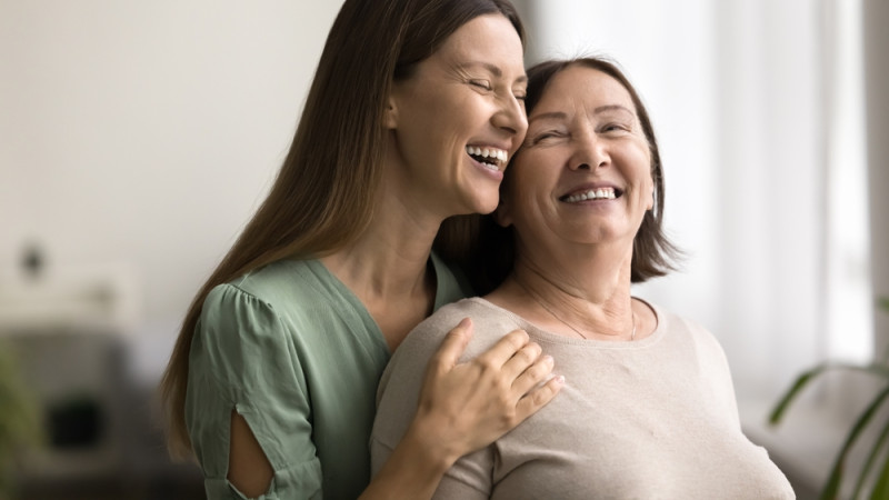 Rire souvent : quel impact sur la santé et la silhouette ?