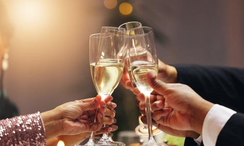 Les meilleurs champagnes à prix abordable pour les fêtes selon 60 Millions de Consommateurs 