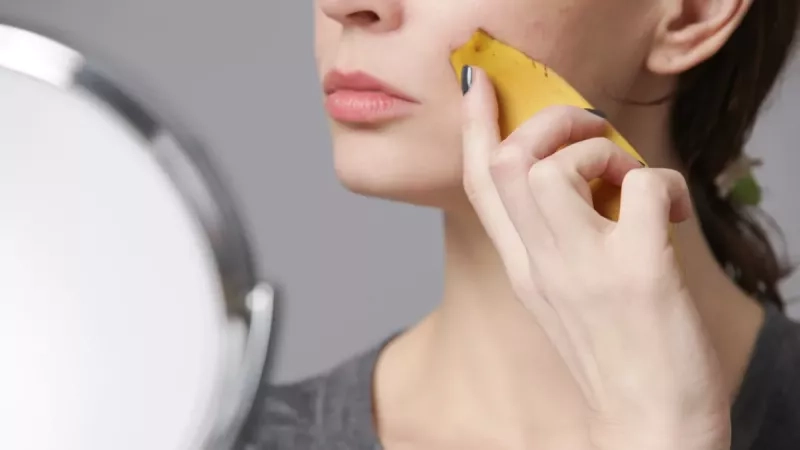 10 astuces à connaître avec une peau de banane