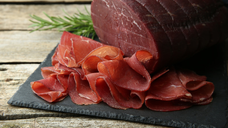 Bresaola : bienfaits, calories et utilisation en cuisine