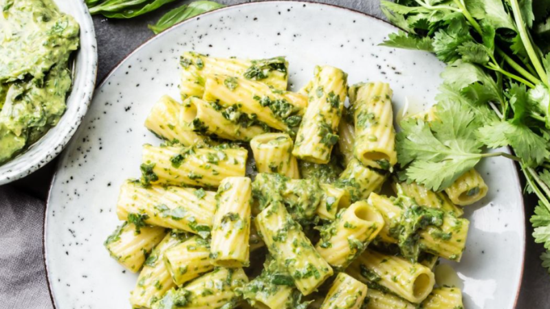 Recette de Pâtes au pesto d'avocat 