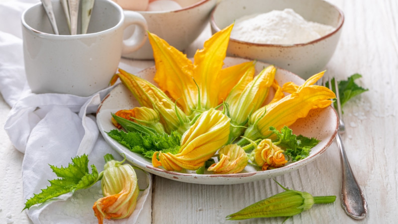 Les bienfaits de la fleur de courgette : un trésor culinaire et nutritionnel