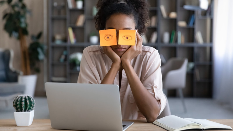 Pourquoi le manque de sommeil fait grossir ? Comprendre les liens entre sommeil et prise de poids