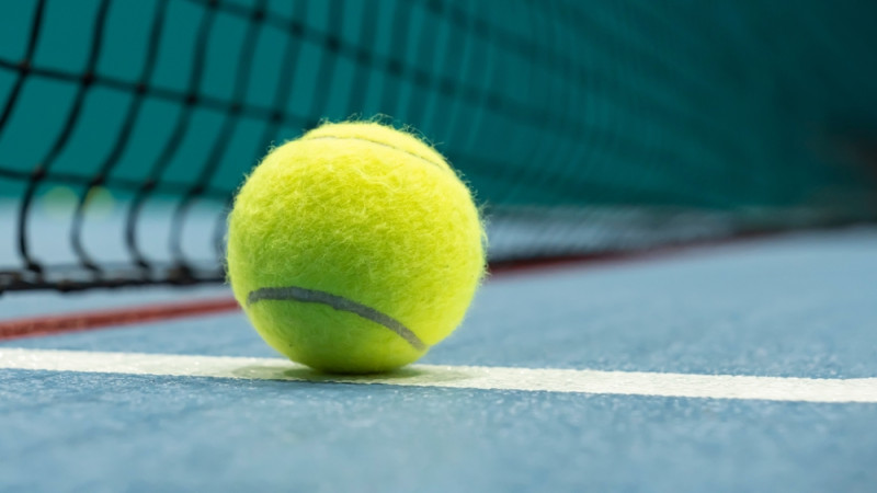 Les bienfaits du tennis : un sport complet pour le corps et l'esprit