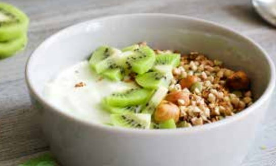 Recette de Bowl noisettes et kiwi