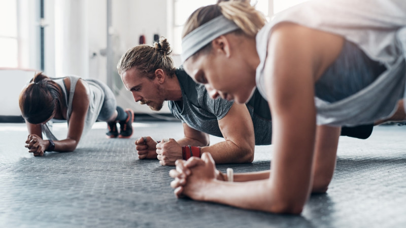 5 exercices de gainage pour débutant 