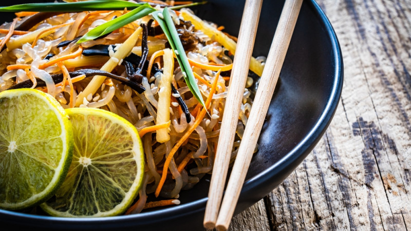 Riz de konjac aux légumes sautés