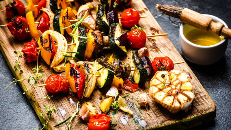 10 recettes de légumes au barbecue