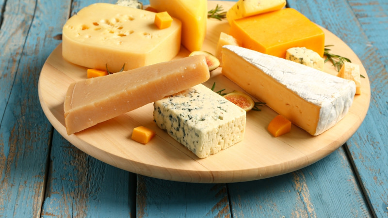 Comment conserver du fromage entamé ? Guide complet pour préserver la fraîcheur et le goût