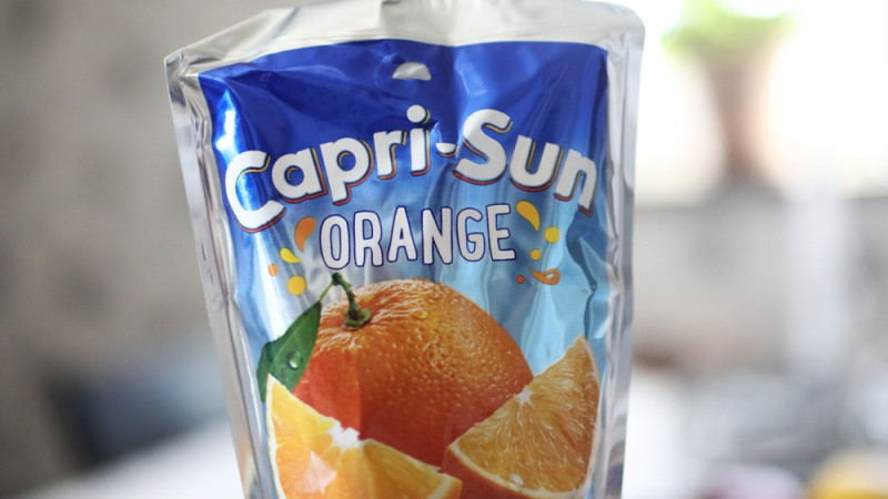 Une « bombe de sucre » : découvrez les ingrédients qui se cachent dans le jus Capri-Sun, la boisson préférée des enfants !