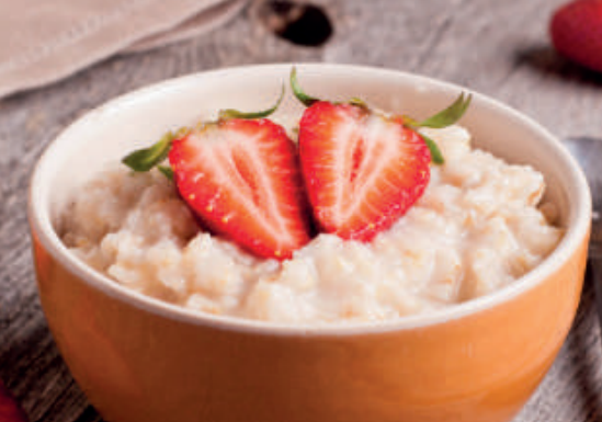 Porridge fraise-raisin