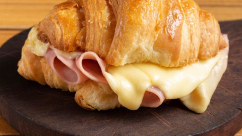 Recette de croissant jambon-fromage