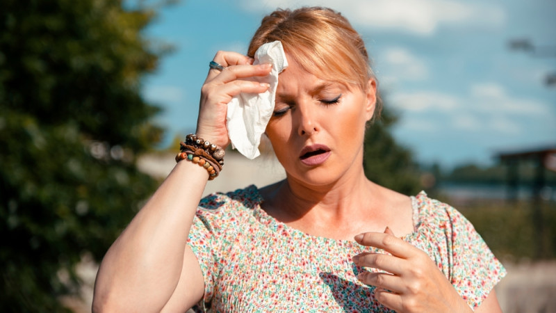 Est-ce qu'on pèse plus lourd quand il fait chaud ?