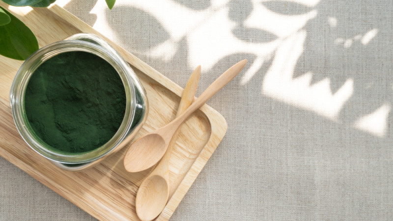 La spiruline aide-t-elle à perdre du poids ? 