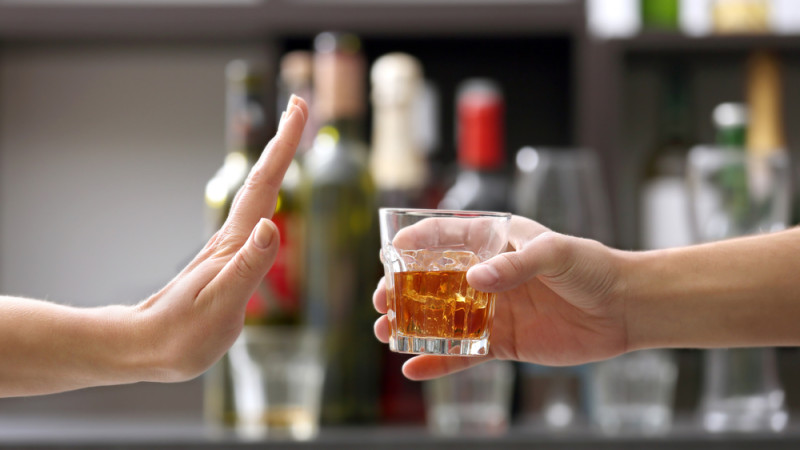 10 solutions pour boire moins d’alcool