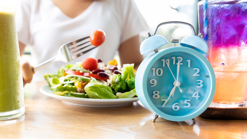 Manger pendant cette tranche horaire serait idéal pour perdre du poids