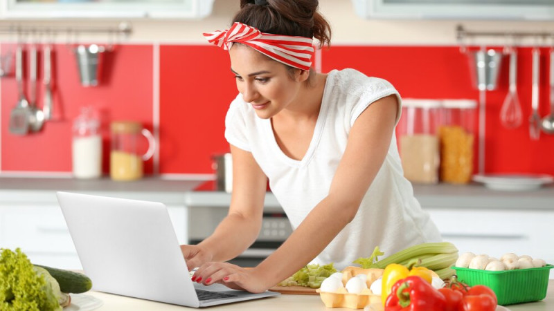 Quel est l’apport calorique quotidien pour une femme ?