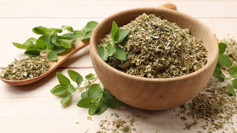 Quelle épice peut remplacer la marjolaine ?