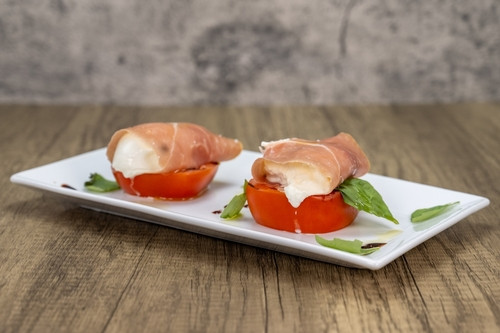 Découvrez la burrata bomb : une entrée fraîche qui va éblouir vos invités !