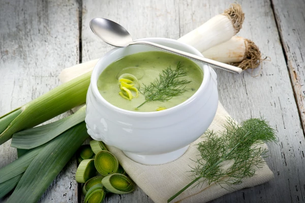 recette minceur, Soupe de poireaux aux raviolis